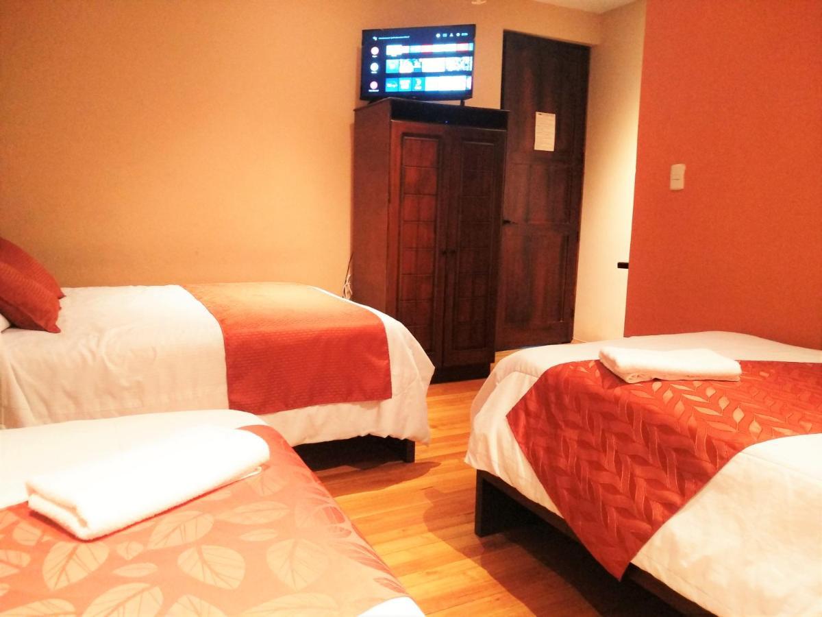 Hotel Calle Angosta Cuenca