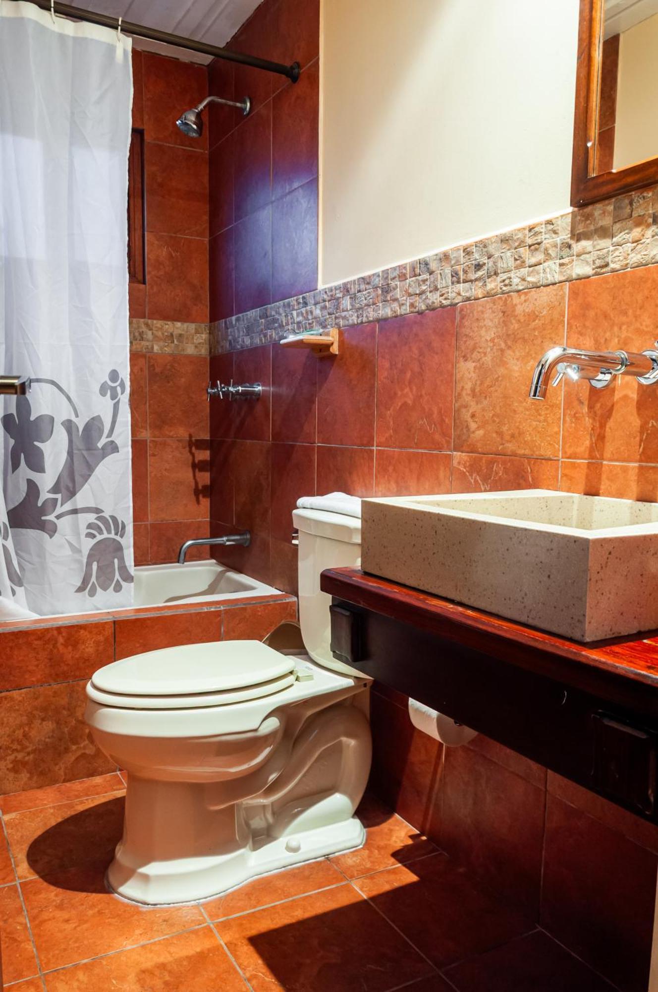 Hotel Calle Angosta Cuenca